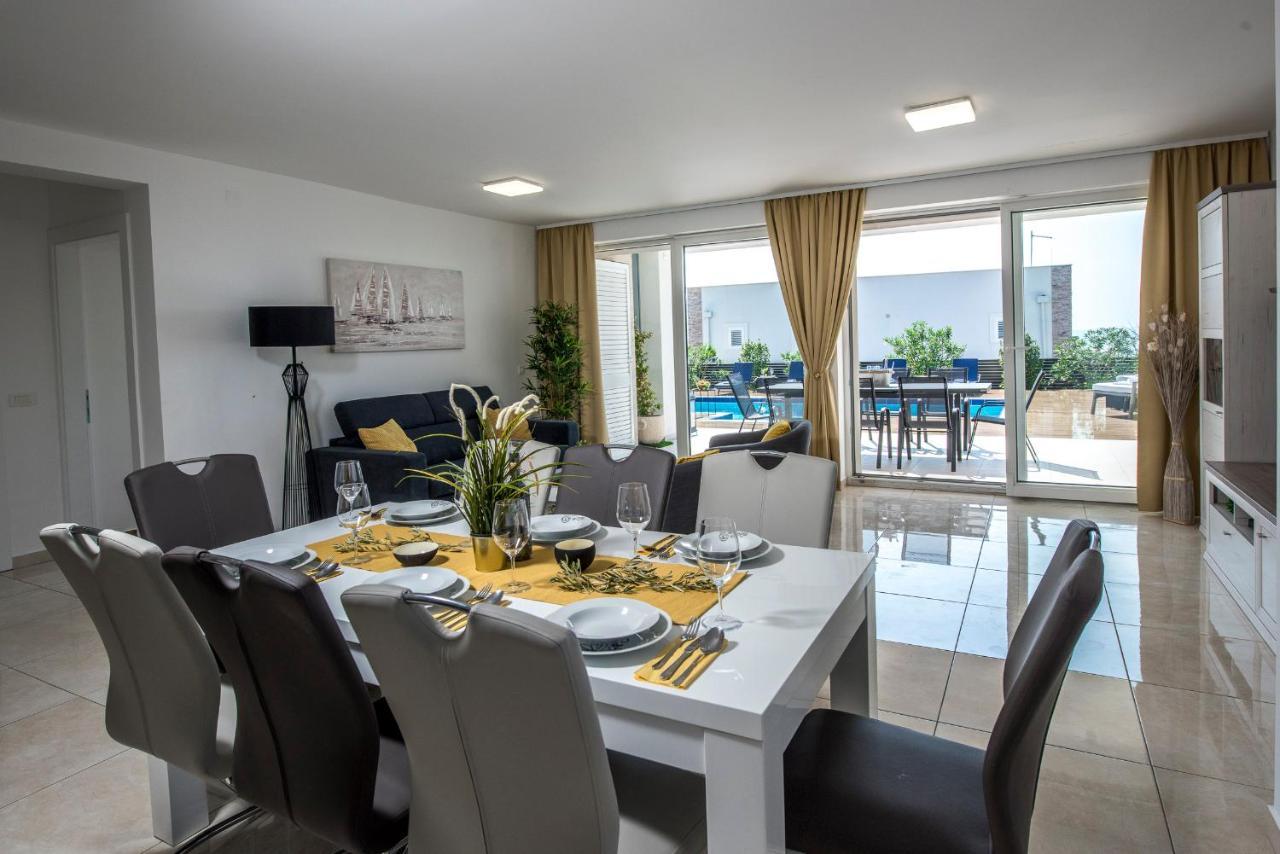 Villas Royal II With Private Pool Novalja Exterior foto