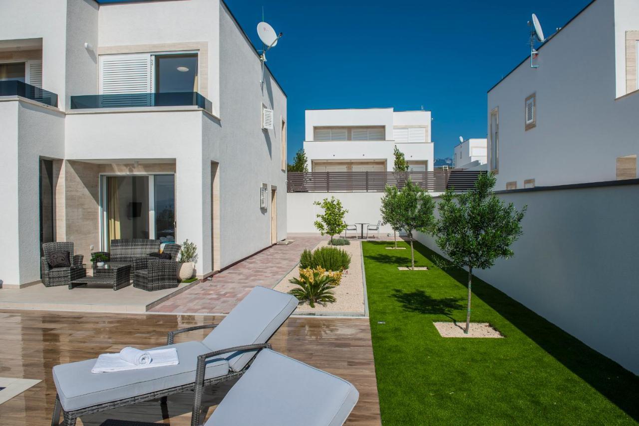 Villas Royal II With Private Pool Novalja Exterior foto